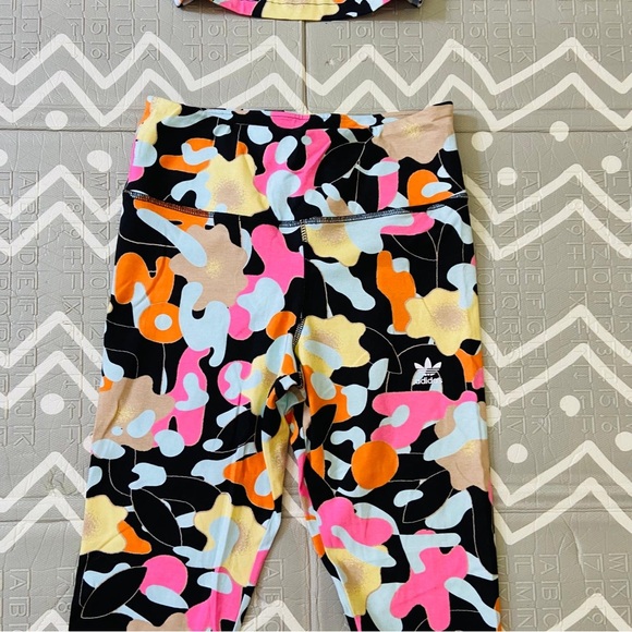 Adidas 2 piece Lycra pants shirt stretch yoga floral camo graphic running - Picture 10 of 12